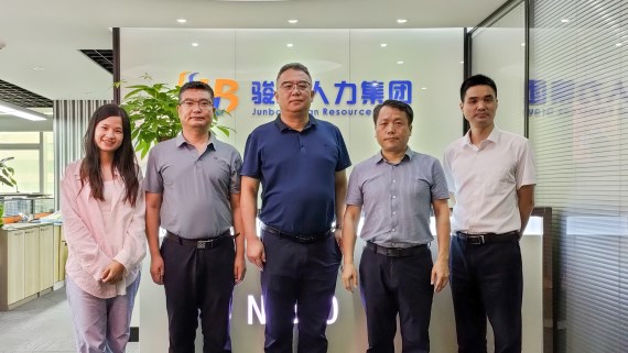 天河區勞動仲裁院陸勇院長